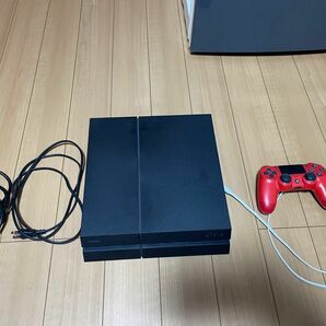 PS4PlayStation4本体箱無しとコントローラーHDMIコードと4作品。最近迄使用していました。動作は大丈夫です。