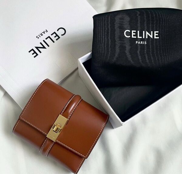 最終値下げ!新品★定価以下【新品未使用】CELINE セリーヌ 折りたたみ財布 ウォレット