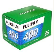 ★ ★ FUJIFILM / 富士フィルム　［35mm（135） / カラー / ネガ / 36枚撮【 400 】］ 1本　