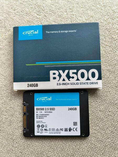 中古　SSD 240GB crucial