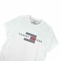 トミーヒルフィガー トップス 半袖Tシャツ 09T4325 コットン プリントロゴ ホワイト XLサイズ TOMMY HILFIGER S/S CREW NECK 新品_画像2