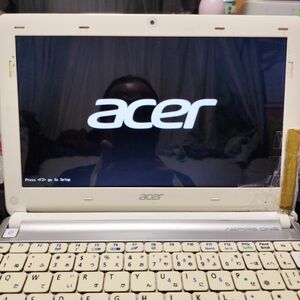 外観超ジャンク品　動作はほぼ良好　acer ASPIRE ONE Windows 10