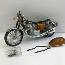 ジャンク品！タミヤ? 1/6 ホンダ ドリーム CB750four ？プラモデル ジャンクパーツ まとめて 現状　オートバイ 750_画像1