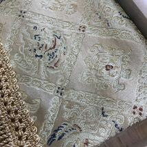 正絹 川島織物　テーブルセンタークロス　未使用　90×38cm 金糸使用　木箱入り　珠玉の美しき伝統_画像5