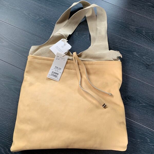 brunello cucinelli バック トートバック ハンドバック 革 バック 高級 新品 タグ付き オシャレ プレゼント