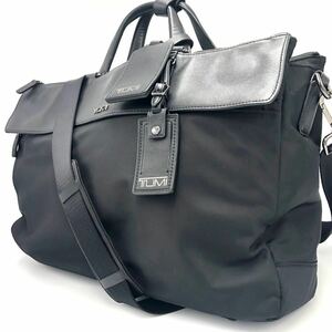 極美品/大容量 3部屋タイプ●TUMI レザー ブリーフケース ボストン ショルダー ビジネス メンズ トゥミ 3層 機能性◎ 収納性◎ PC トゥミ