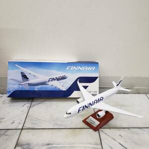 送料800円～ 現状品 FINNAIR A350-900 Scale 200分の1 フィンエアー エアバス 飛行機 模型