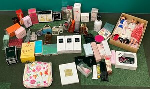 [Q22733] used present condition goods Licca-chan doll DIOR CHANEL GUCCI etc. perfume cosme summarize 