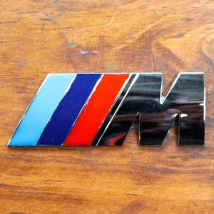 3D エンブレムステッカー 「M」 BMW カーアクセサリー 立体ステッカー クルマ アメリカ雑貨 アメリカン雑貨