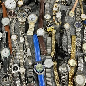 腕時計100個まとめセット クオーツ 機械式 手巻 懐中時計 SEIKO ALBA セイコーアルバ オリエント casio カシオ デジタル アナログ ジャンクの画像4