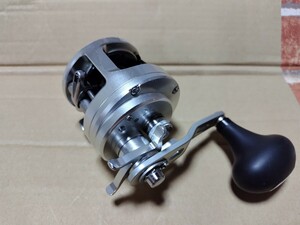 シマノ　13オシアカルカッタ 301HG 中古　本体のみ