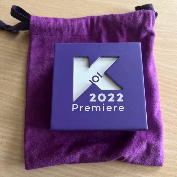 kcon 2022 premiere behind Photo Box