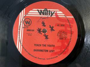 BARRLINGTON LEVY / TEACH THE YOUTH REGGAE 12 BIG HIT 代表曲の１つ　試聴