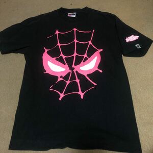 超激レア アベイシングエイプマーベルコラボ スパイダーマンTシャツ 中古品 Ｍサイズ ブラック ネオンピンク