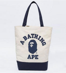 BAPE◆A BATHING APE／ネイビー×アイボリー/カレッジ ロゴ トートバッグ◆ア ベイシング エイプ◆キャンバス／エコバッグ／付録ノベルティ