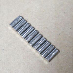 ネオジム磁石　直径3㎜　高さ約0.8mm　100個セット　円形