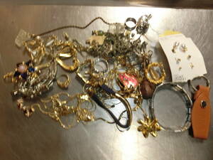  accessory Lee large amount together gorgeous . accessory search * necklace * earrings * earrings * brooch * tiepin * cuffs 