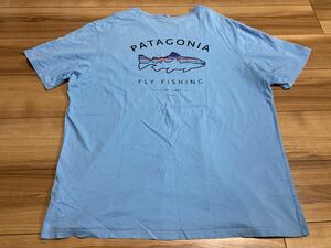 patagonia パタゴニア　p6 フライングフィッシュ　Tシャツ 半袖Tシャツ ２０２１年製 ＬＡＧＢ　水色　レギュラーフィットＸＬサイズ
