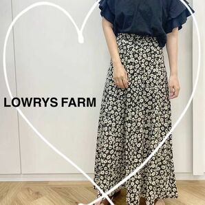 【LOWRYS FARM】女性らしい花柄スカート！！ハナクルミボタンＡラインスカート　黒