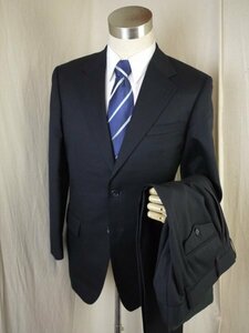 M873○ビジネス営業に最適○美品○175A6・２釦・背抜き・黒濃紺シングルスーツ