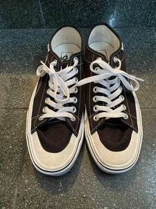 美品！VANS ヴァンズ　メンズオーセンティックスニーカー