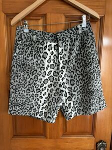  Dsquared leopard print short pants rayon nappy rhinoceros kobi Lee 
