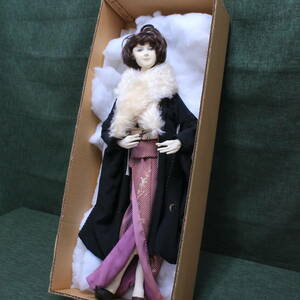あ//A7593 日本人形 和装　和装人形　ちりめん生地ボディ　本格着物生地　身長65cm