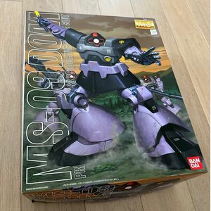 マスターグレード　1/100スケール　MS-09 DOM ドム 未組立 プラモデル BANDAI 機動戦士ガンダム　