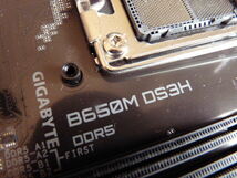 現状品◆GIGABYTE B650M DS3H M-ATX Motherboard マザーボード_画像4