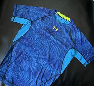 UNDER ARMOUR