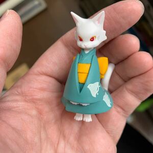 即決　和装猫又　フィギュアコレクション　猫又（千鳥）