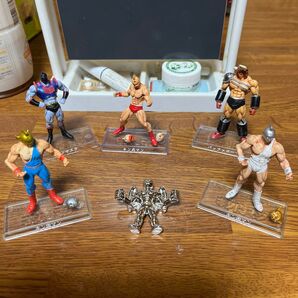 キン肉マンフィギュアセットとキンケシ