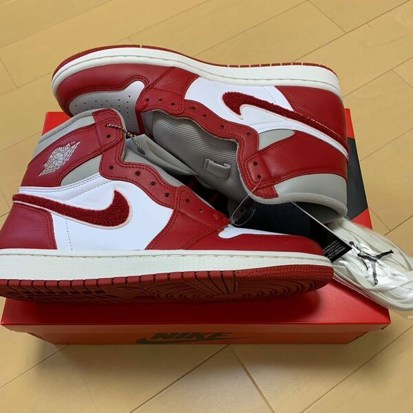 Nike WMNS Air Jordan 1 High OG "Varsity Red/Chenille"