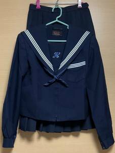 コスプレなどにどうぞ　☆　奈良県平群中学校・白色3本線セーラー服＆ロングスカートセット