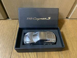 【新品未使用品】Porscheポルシェ メタルカー 718 caymanS ケイマンS ペーパーウェイト リミテッドエディション 