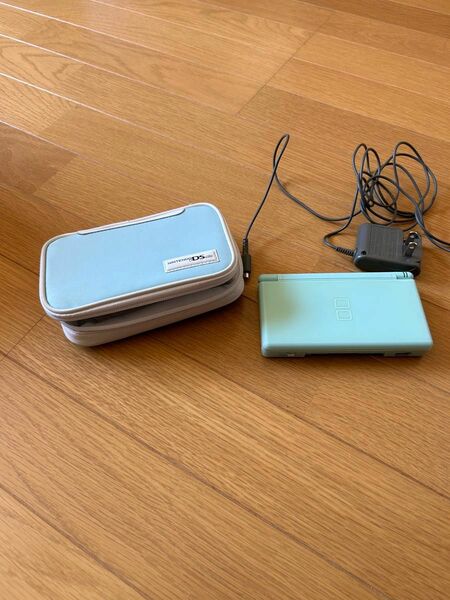 DS Lite 任天堂