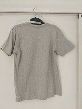 A BATHING APE グレー Tシャツ Sサイズ　ロゴパープル_画像2