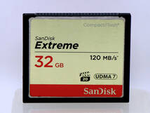 ★☆希少★CFカード 32GB SanDisk Extreme 120MBs UDMA7 CompactFlash　ケース付属★中古良品☆★_画像1