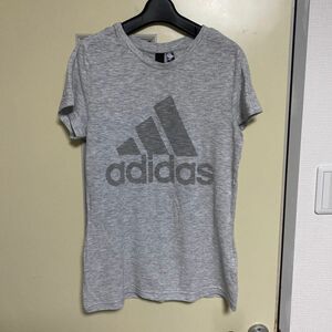 アディダス　　 Tシャツ