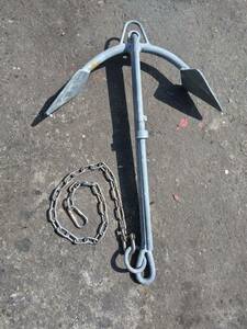  folding type boat for anchor . chain approximately 8,5KG used 