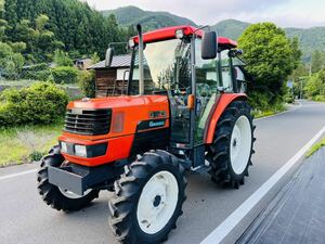  Kubota tractor GM73 863 hour 73 horse power cabin specification automatic horizontal automatic deep .
