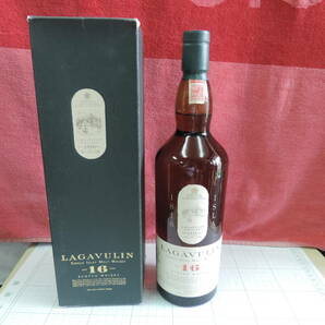 古酒【未開栓】 ラガヴーリン 16年 旧ボトル 1000ml 43% LAGAVULIN アイラ シングルモルト ウイスキー 箱付き の画像1