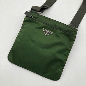 (極美品) PRADA プラダ ショルダーバッグ サコッシュ ミニバッグ 肩掛け ナイロン グリーン 緑 斜め掛け 三角ロゴ