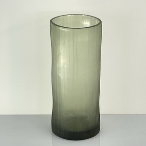 展示品 GALLERY YUNOR GUAXS TUBE S grey【中古】高級 フラワーベース 花瓶 ユノア ガクス インテリア 約11x10x25.5cm/57773