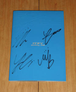 ITZY* Korea album [BORN TO BE]CD (STANDARD Ver.)* autograph autograph 