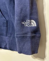 ★THE NORTH FACE ノースフェイス バックプリント プルオーバー パーカー スウェット M 紺 ネイビー NT61503Z ゴールドウィン_画像4