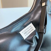 MAISON MARGIELA (メゾン マルジェラ) GLAMSLAM HOBOバッグ 黒 トートバッグ 肩掛け 鞄 男女兼用 35*10*26cm_画像9