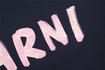 MARNI マルニ ロゴ入り コットン製 半袖Tシャツ ブラック×ピンク カットソー ユニセックス 38サイズ（155/80A）_画像7
