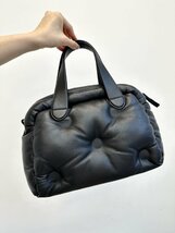 MM6 Maison Margiela 黒 トートバッグ ハンドバッグ 大容量 ボストンバッグ ラムスキン おしゃれ 鞄_画像2