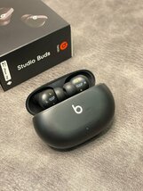 Beats Studio Buds - True Wireless Noise ワイヤレスノイズキャンセリングイヤフォン 黒 並行輸入品_画像3